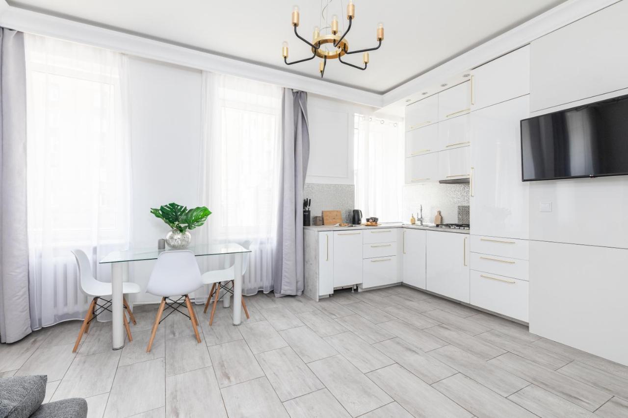 Superapart Chmielna 73A, City Center Warsawa Bagian luar foto