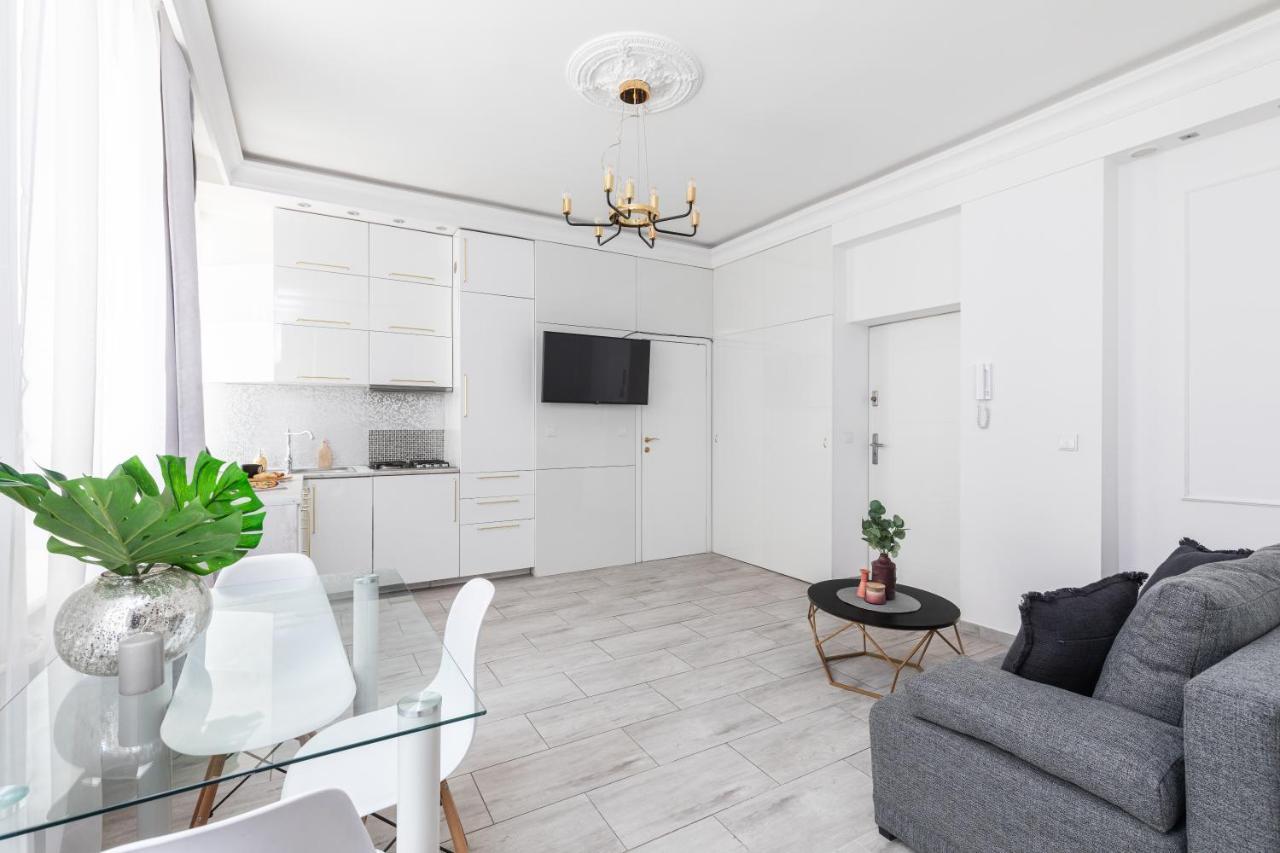 Superapart Chmielna 73A, City Center Warsawa Bagian luar foto
