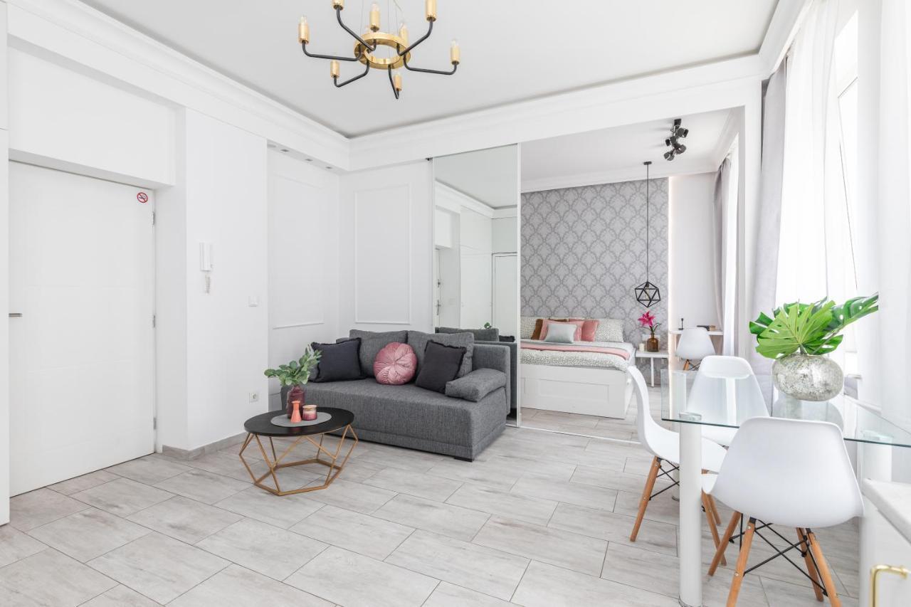 Superapart Chmielna 73A, City Center Warsawa Bagian luar foto